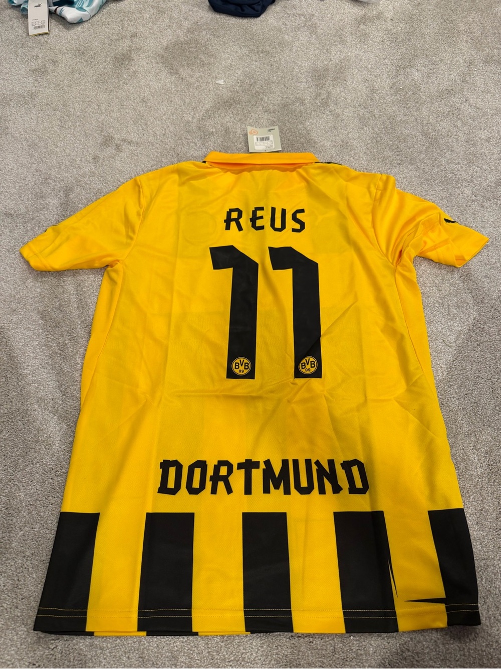 Borussia Dortmund Home Jersey REUS #11 - Yellow size large slim fit